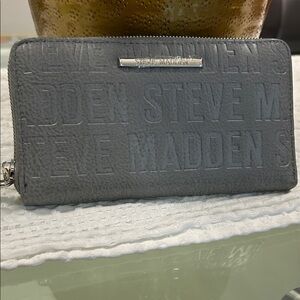 Steve Madden Embossed Gray Wallet